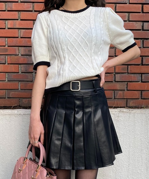 NANEA(ナネア)の「ベルト付きプリーツミニスカート インナーパンツ付き(スカート・レディース・ブラック/ブラウン・SMALL/MEDIUM/LARGE/X-LARGE)」の9枚目の写真