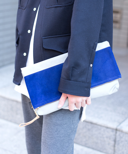 AS2OV(アッソブ)の「【AS2OV】CLUCH BAG(クラッチバッグ・メンズ・ホワイト/ブラック/ネイビー/グレー/バーガンディー・FREE)」の3枚目の写真