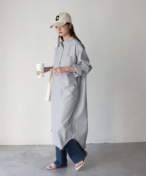 Riberry（リベリー）の「バンドカラーストライプシャツワンピース（シャツワンピース・レディース・ブルー/ベージュ/グレー・MEDIUM）」の3枚目の写真