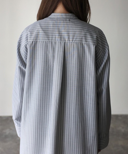 Riberry（リベリー）の「バンドカラーストライプシャツワンピース（シャツワンピース・レディース・ブルー/ベージュ/グレー・MEDIUM）」の22枚目の写真