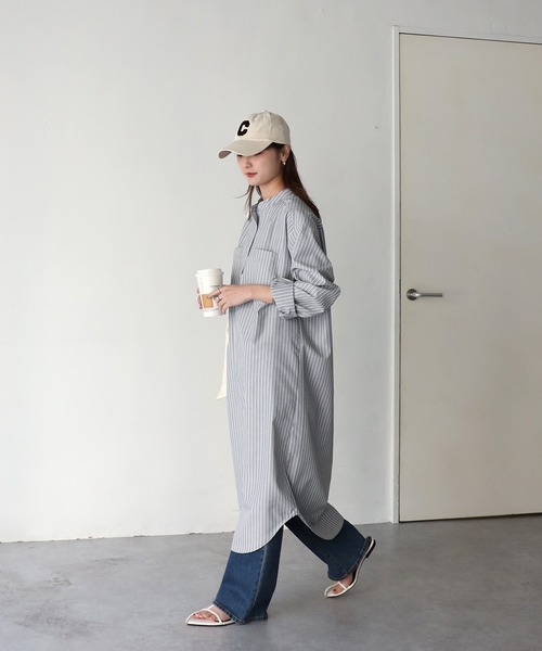Riberry（リベリー）の「バンドカラーストライプシャツワンピース（シャツワンピース・レディース・ブルー/ベージュ/グレー・MEDIUM）」の19枚目の写真