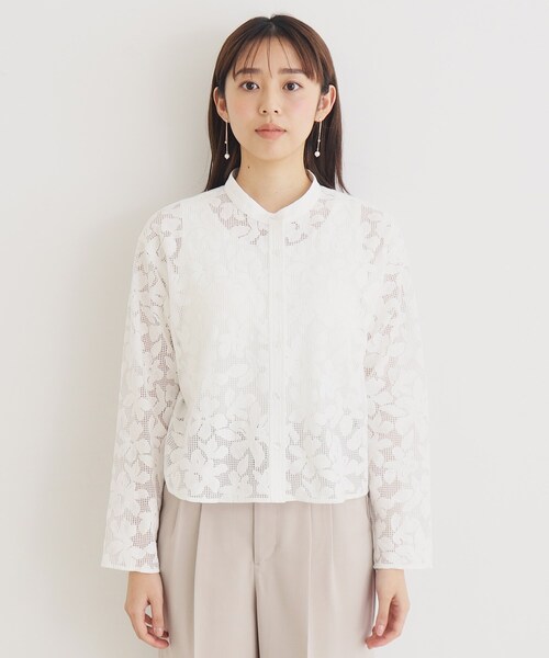 index(インデックス)の「◆フラワーレースバンドカラーショートシャツ【洗濯機洗い可】(シャツ/ブラウス・レディース・オフホワイト/ブラック・38/42/36/40)」の8枚目の写真