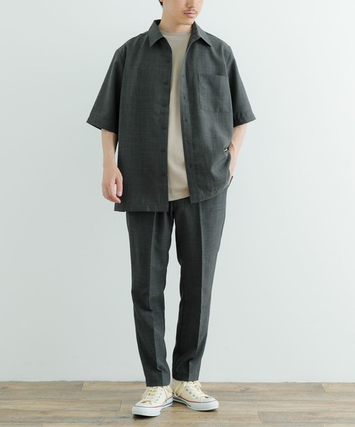 ITEMS URBANRESEARCH（アイテムズ アーバンリサーチ）の「『イージーケア/UVカット』『セットアップ対応』クイックドライ リネンタッチ 半袖シャツ（シャツ/ブラウス・メンズ・ブラック/チャコールグレー/グリーン系その他/ブルー・MEDIUM/LARGE）」の22枚目の写真