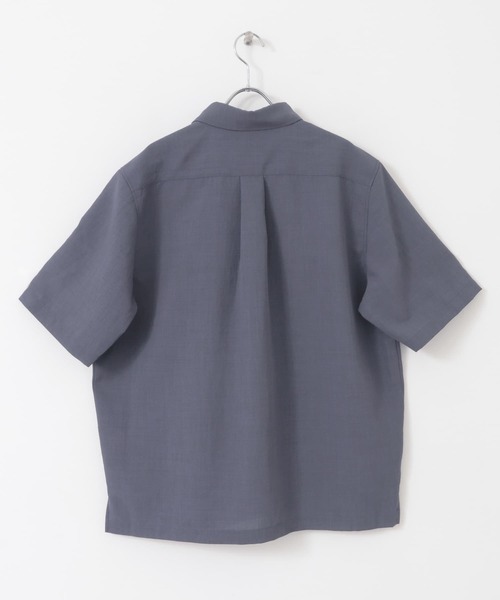 ITEMS URBANRESEARCH（アイテムズ アーバンリサーチ）の「『イージーケア/UVカット』『セットアップ対応』クイックドライ リネンタッチ 半袖シャツ（シャツ/ブラウス・メンズ・ブラック/チャコールグレー/グリーン系その他/ブルー・MEDIUM/LARGE）」の7枚目の写真