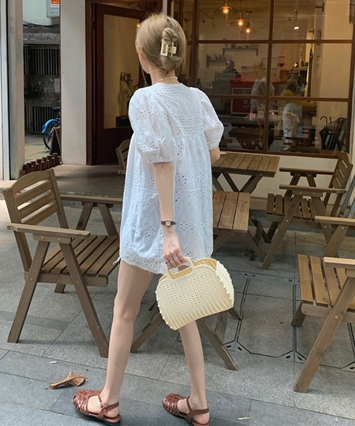 gossip！ロサンゼルス（ゴシップロサンゼルス）の「Y2K 総レースパフスリーブ　Vネックブラウス（Tシャツ/カットソー・レディース・ホワイト・FREE）」の13枚目の写真