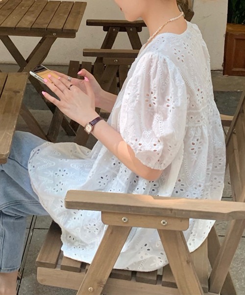 gossip！ロサンゼルス（ゴシップロサンゼルス）の「Y2K 総レースパフスリーブ　Vネックブラウス（Tシャツ/カットソー・レディース・ホワイト・FREE）」の8枚目の写真