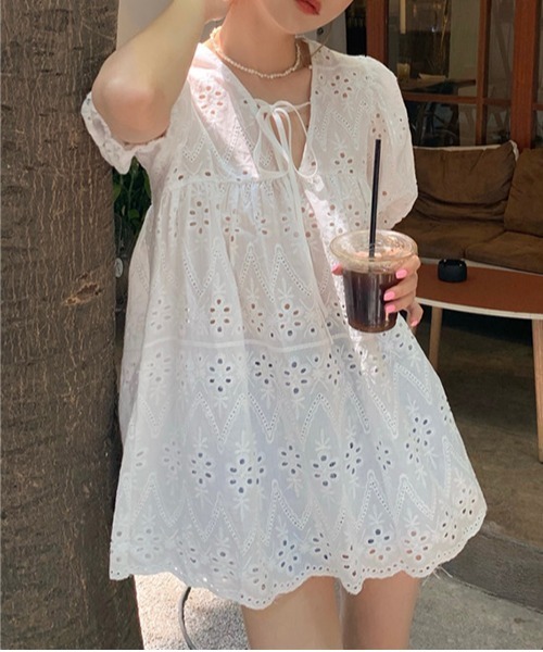 gossip！ロサンゼルス（ゴシップロサンゼルス）の「Y2K 総レースパフスリーブ　Vネックブラウス（Tシャツ/カットソー・レディース・ホワイト・FREE）」の9枚目の写真