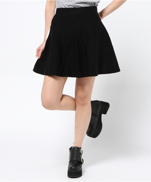 WEGO（ウィゴー）の「WEGO/ニットサーキュラースカート（スカート・レディース・ワイン/オフホワイト/ブラック系その他/その他1・FREE）」の2枚目の写真