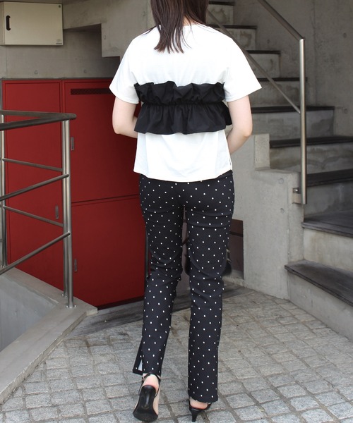 INCEDE（インシード）の「フリルビスチェ付きコンビトップス（Tシャツ/カットソー・レディース・ブラック/オフホワイト・M/L/LL）」の9枚目の写真