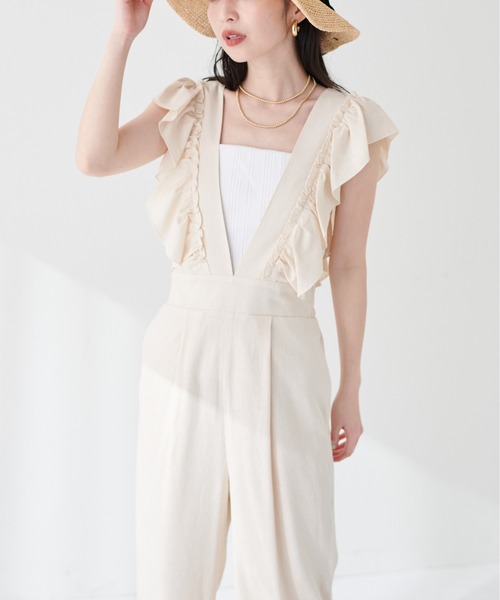 natural couture(ナチュラルクチュール)の「麻レーヨンオーバーオール(サロペット/オーバーオール・レディース・ネイビー/ライトベージュ/キャメル・MEDIUM/LARGE)」の9枚目の写真