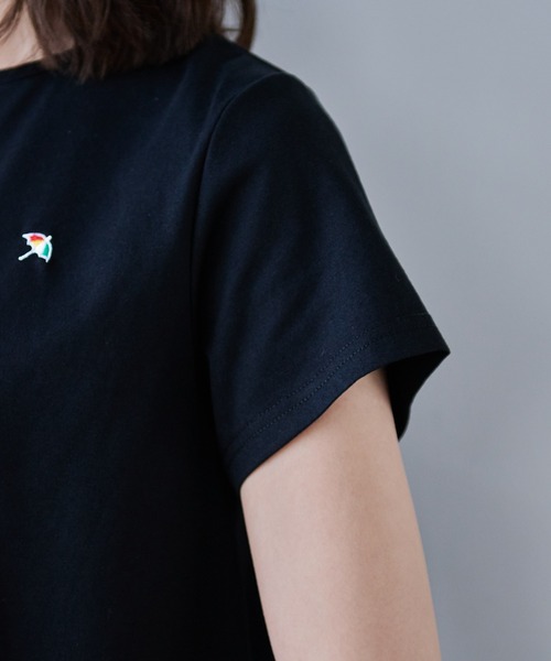 Arnold Palmer（アーノルドパーマー）の「アシメ ドッキングギャザー Tシャツ（Tシャツ/カットソー・レディース・スカイブルー/ブラック/ホワイト・L/M/S）」の6枚目の写真