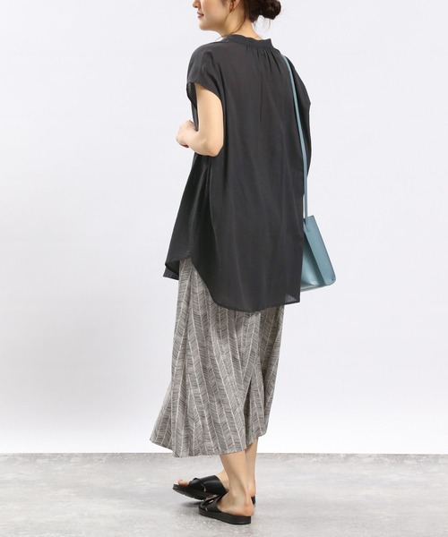 GLOBAL WORK Smile Seed Store（グローバルワーク スマイルシードストア）の「コットンボイルブラウスフレンチスリーブ/176112（シャツ/ブラウス・レディース・ブルー系その他/ブラック/チャコール/アイボリー・MEDIUM/LARGE/SMALL/X-LARGE）」の16枚目の写真