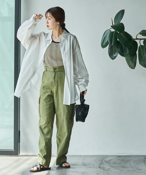 coen（コーエン）の「クロスストラップフラットサンダル（WEB限定サイズ）（サンダル・レディース・シルバー/ブラック・24.5cm/23.5cm/22.5cm）」の5枚目の写真