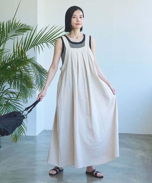 coen（コーエン）の「クロスストラップフラットサンダル（WEB限定サイズ）（サンダル・レディース・シルバー/ブラック・24.5cm/23.5cm/22.5cm）」の8枚目の写真