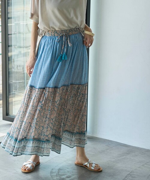 coen（コーエン）の「クロスストラップフラットサンダル（WEB限定サイズ）（サンダル・レディース・シルバー/ブラック・24.5cm/23.5cm/22.5cm）」の19枚目の写真