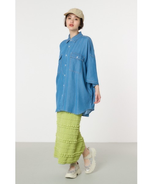 RODEO CROWNS WIDE BOWL(ロデオクラウンズワイドボウル)の「Supple DENIM LOOSE シャツ(シャツ/ブラウス・レディース・ブルー/ブラック・FREE)」の14枚目の写真