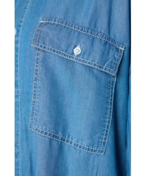 RODEO CROWNS WIDE BOWL(ロデオクラウンズワイドボウル)の「Supple DENIM LOOSE シャツ(シャツ/ブラウス・レディース・ブルー/ブラック・FREE)」の6枚目の写真