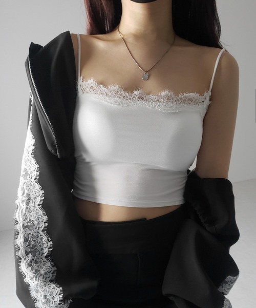 me+em select(ミームセレクト)の「※※【 カップ付き 】レーススクエアショートキャミソール / lace square short camisole(キャミソール・レディース・ブラック/グレー/ホワイト・FREE)」の2枚目の写真