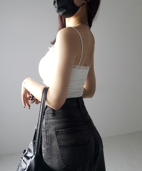 me+em select(ミームセレクト)の「※※【 カップ付き 】レーススクエアショートキャミソール / lace square short camisole(キャミソール・レディース・ブラック/グレー/ホワイト・FREE)」の12枚目の写真