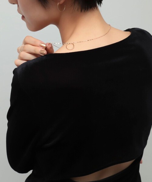 NOLLEY’S(ノーリーズ)の「【grace grace/グラスグラス】10Kペタルチェーンショートネックレス(ネックレス・レディース・ゴールド・FREE)」の4枚目の写真