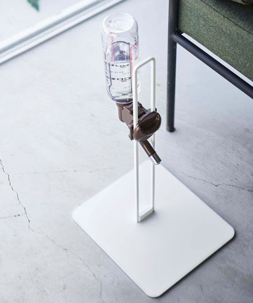 tower(タワー)の「【tower】 ペット用ボトル給水器スタンド(その他ペットグッズ・レディース・ホワイト/ブラック・フリー)」の6枚目の写真