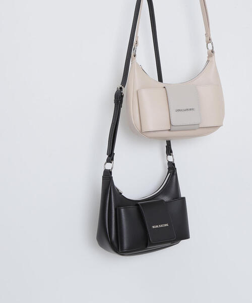 NATURAL BEAUTY BASIC（ナチュラルビューティーベーシック）の「◇【Oggi掲載】リボンフラップワンショルダー（ショルダーバッグ・レディース・オフホワイト/ブラック・ﾌﾘ-）」の7枚目の写真