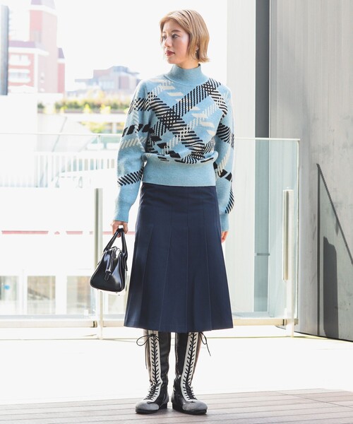 Ray BEAMS(レイビームス)の「ビッグ チェック ハイネック ニット(ニット/セーター・レディース・オフホワイト/ライトブルー・ONE SIZE)」の10枚目の写真