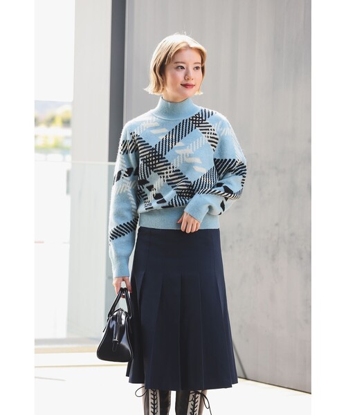 Ray BEAMS(レイビームス)の「ビッグ チェック ハイネック ニット(ニット/セーター・レディース・オフホワイト/ライトブルー・ONE SIZE)」の11枚目の写真