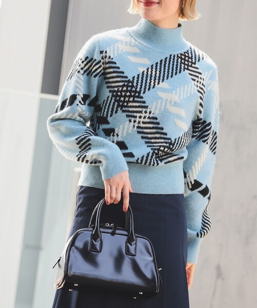 Ray BEAMS(レイビームス)の「ビッグ チェック ハイネック ニット(ニット/セーター・レディース・オフホワイト/ライトブルー・ONE SIZE)」の12枚目の写真