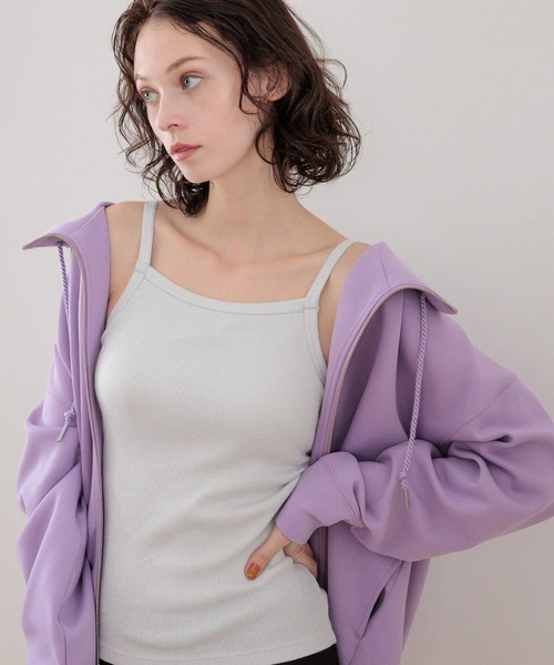 bijorie(ビジュリィ)の「【bijorie】ラメ カップ付きリブスクエアキャミ/NEW BASIC(インナーウェア/肌着・レディース・ブラック/オフホワイト/ラベンダー・MEDIUM/LARGE/LG)」の2枚目の写真