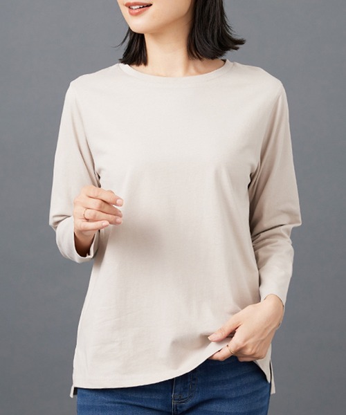 BELLUNA PLUS(ベルーナ)の「綿100%大人顔サマ見えプルオーバー(Tシャツ/カットソー・レディース・オフホワイト/ブルー/ブラック/ワイン/ベージュ/チャコール/ライム・MEDIUM/LARGE/X-LARGE)」の4枚目の写真