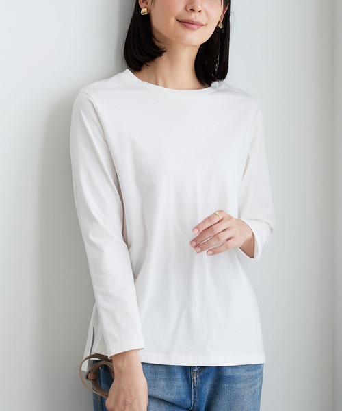 BELLUNA PLUS(ベルーナ)の「綿100%大人顔サマ見えプルオーバー(Tシャツ/カットソー・レディース・オフホワイト/ブルー/ブラック/ワイン/ベージュ/チャコール/ライム・MEDIUM/LARGE/X-LARGE)」の22枚目の写真