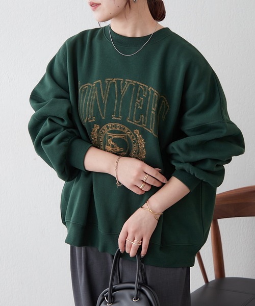 Remind me and forever（リマインドミーアンドフォーエバー）の「【毎年大人気】白抜きカレッジプルオーバー（スウェット・レディース・チャコールグレー/ネイビー/グリーン/ボルドー/オートミール・FREE）」の21枚目の写真