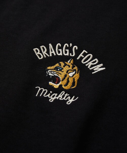 FREAK'S STORE（フリークスストア）の「限定展開 ビッグシルエット デザイン刺繍 クルーネック スウェット / タイガー（スウェット・メンズ・グレー/チャコールグレー/ブラック/ダークグレー・MEDIUM/LARGE/X-LARGE）」の11枚目の写真