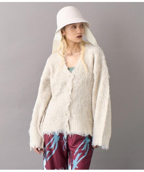 Settimissimo（セッティミッシモ）の「ブークレシャギーVネックカーディガン（カーディガン/ボレロ・レディース・アイボリー/オリーブ・FREE）」の17枚目の写真