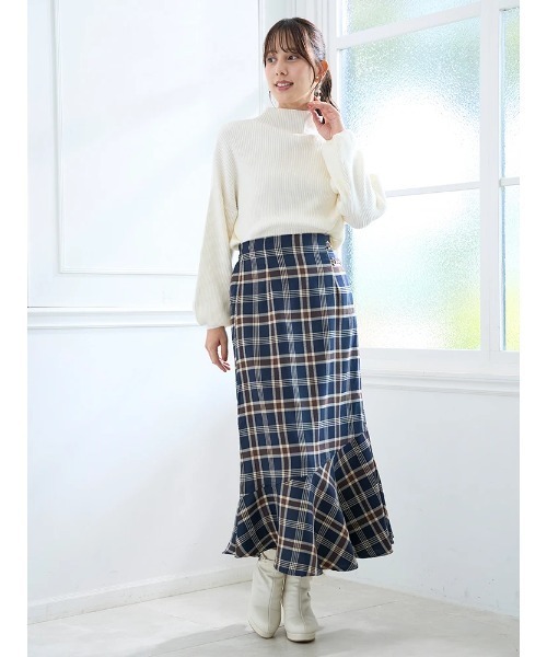 LUDIC PARK(ルディックパーク)の「マシュマロタッチボトルネックニットプルオーバー(ニット/セーター・レディース・オフホワイト/ブラック/ベージュ/イエロー/オリーブ・L/M)」の10枚目の写真