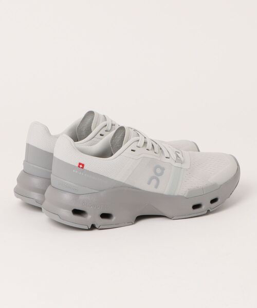 On（オン）の「【emmi×On】On x MotivNY Cloudpu（スニーカー）」 - WEAR