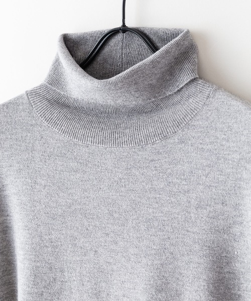 Blue Standard (ブルースタンダード)の「【BLUE STANDARD/ブルースタンダード】高機能カシミヤタッチ タートルネックセーター 素肌で着れるセーター マシンウォッシャブル アンチプリング 静電気防止 ストレッチ ウォームビズ(ニット/セーター・メンズ・チャコールグレー/杢グレー/ブラック/オフホワイト・X-LARGE/LARGE/MEDIUM)」の11枚目の写真