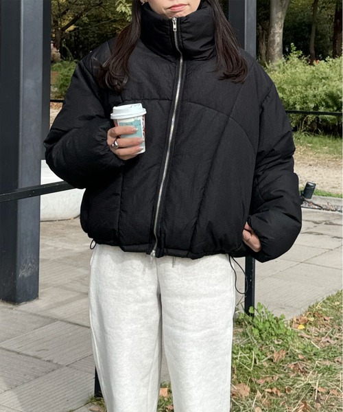 LE MORE（リモア）の「スタンドカラーダウンジャケット（ダウンジャケット/コート・レディース・ブラック/アイボリー・FREE）」の9枚目の写真