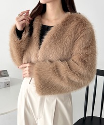 CLEA（クレア）の「ノーカラーショートフェイクファーコート（その他アウター）」