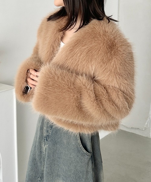 ショートフェイクファーコート セール】ノーカラーショートフェイクファーコート（その他アウター
