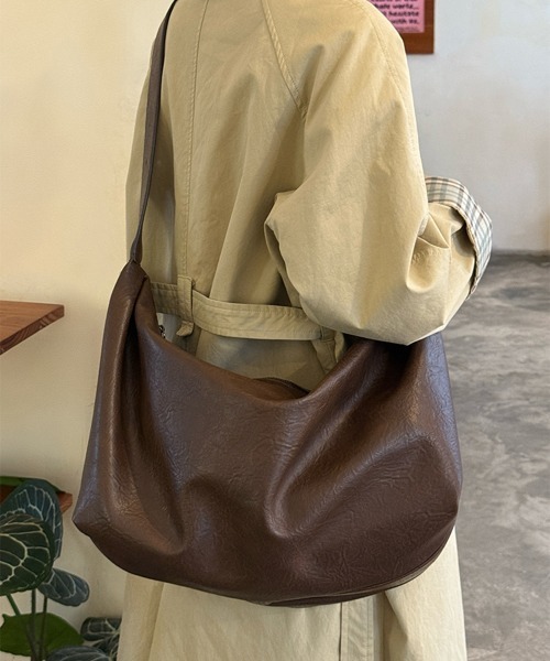 Miniministore（ミニミニストア）の「ショルダーバッグ 斜めがけバッグ 大容量（ショルダーバッグ・レディース・ブラック/ブラウン・FREE）」の13枚目の写真
