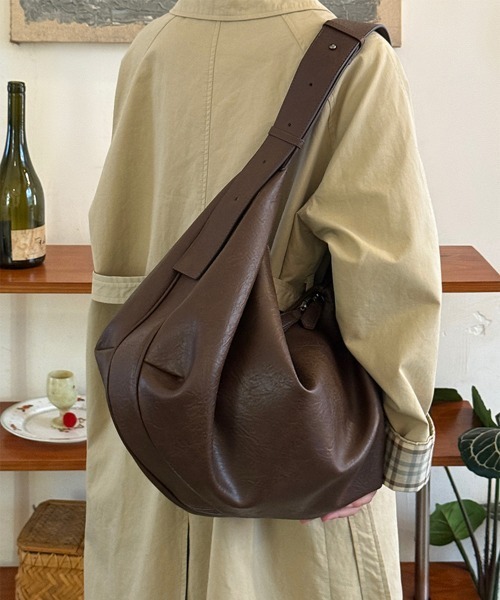 Miniministore（ミニミニストア）の「ショルダーバッグ 斜めがけバッグ 大容量（ショルダーバッグ・レディース・ブラック/ブラウン・FREE）」の14枚目の写真