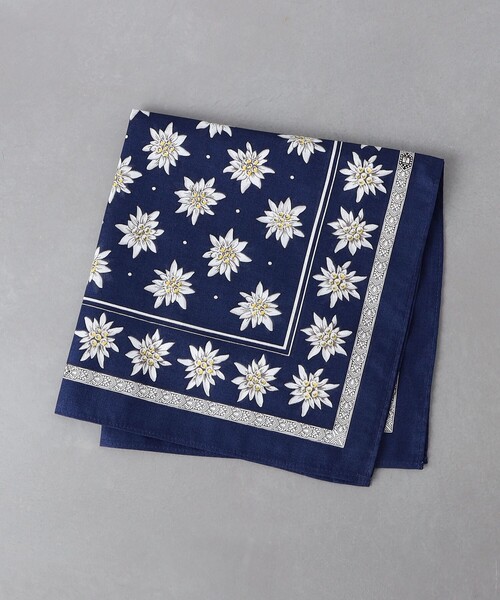 UNITED ARROWS(ユナイテッドアローズ)の「<GLARNER TUECHLI> Edelweiss/エーデルワイス ハンカチ(ハンカチ/ハンドタオル・メンズ・ダークグリーン/ブラック/ホワイト/ネイビー・FREE)」の4枚目の写真