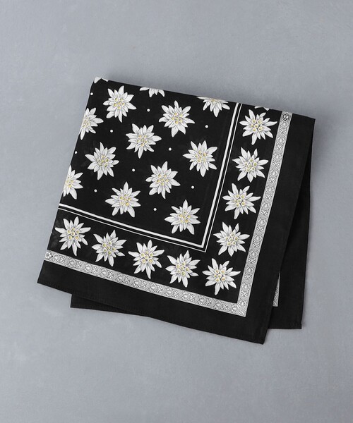 UNITED ARROWS(ユナイテッドアローズ)の「<GLARNER TUECHLI> Edelweiss/エーデルワイス ハンカチ(ハンカチ/ハンドタオル・メンズ・ダークグリーン/ブラック/ホワイト/ネイビー・FREE)」の3枚目の写真