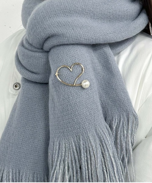 archives（アルシーヴ）の「ハートブローチ付きリバーシブルストール（マフラー・レディース・モカ/ブルーグレー/アイボリー・FREE）」の11枚目の写真