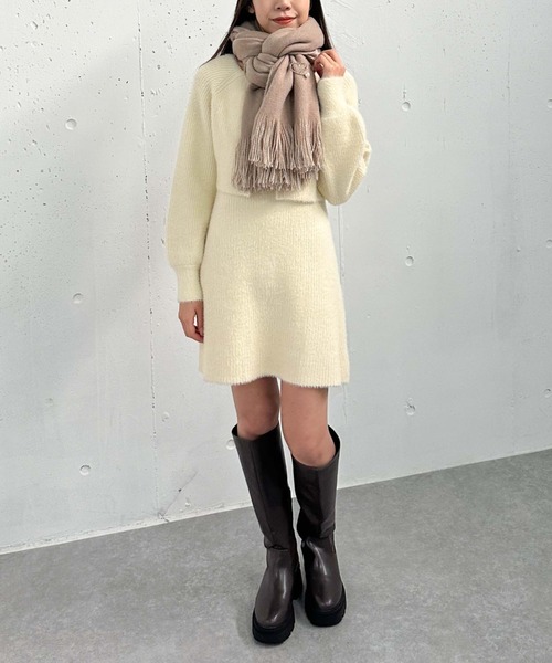 archives（アルシーヴ）の「ハートブローチ付きリバーシブルストール（マフラー・レディース・モカ/ブルーグレー/アイボリー・FREE）」の17枚目の写真