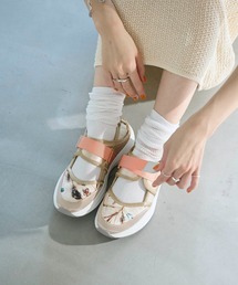 【軽量】厚底ベルテッドスニーカー