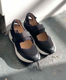 Mode et Jacomo | 【軽量】厚底ベルテッドスニーカー(スニーカー)