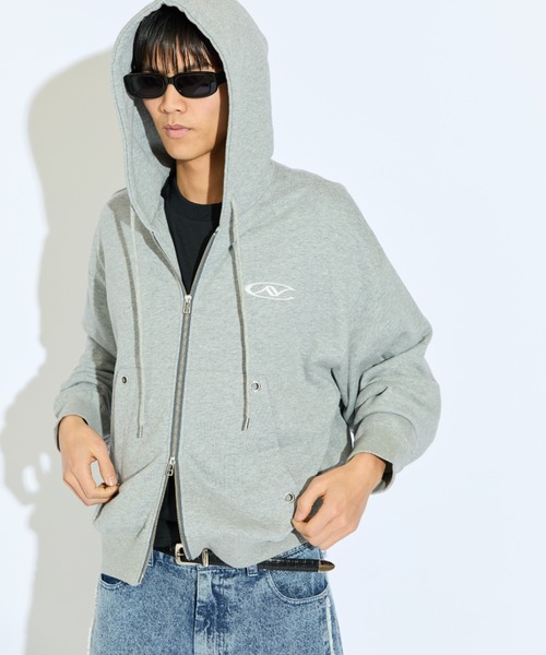 Lui's（ルイス）の「【Neucon/ニューコン】ロゴ刺繍ダブルZIP